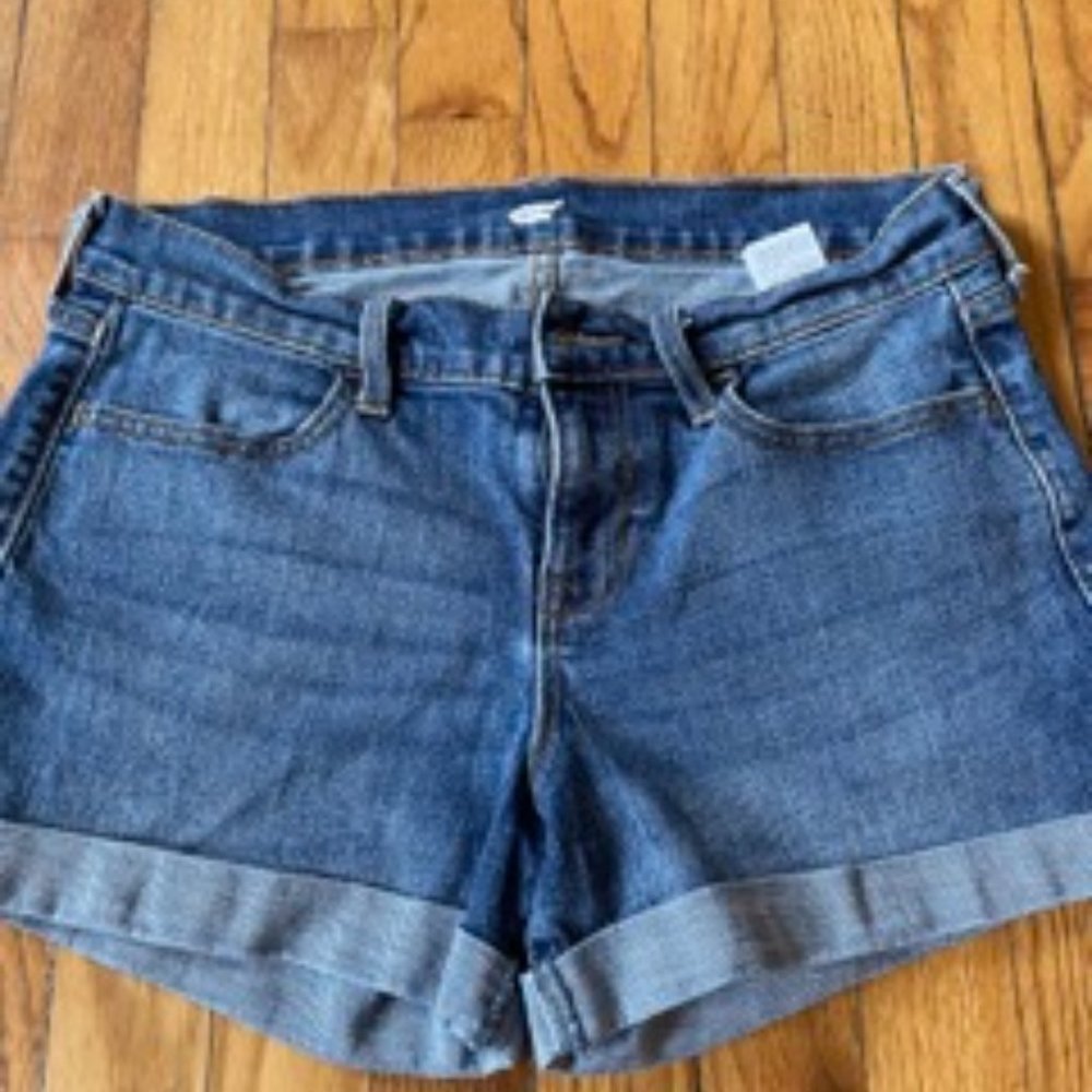 Old Navy Cuffed Jean Shorts size 4